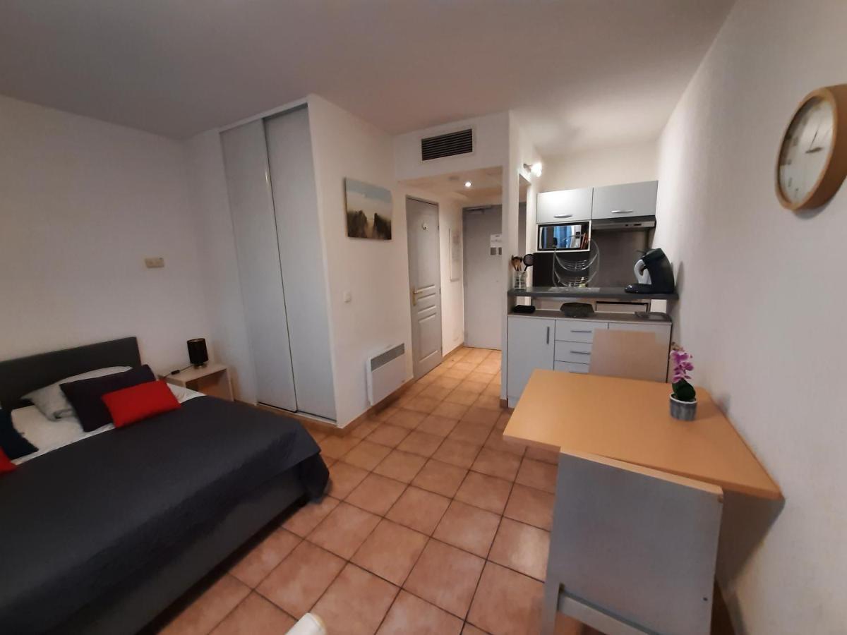 Hotel Albatros Mouans-Sartoux Esterno foto