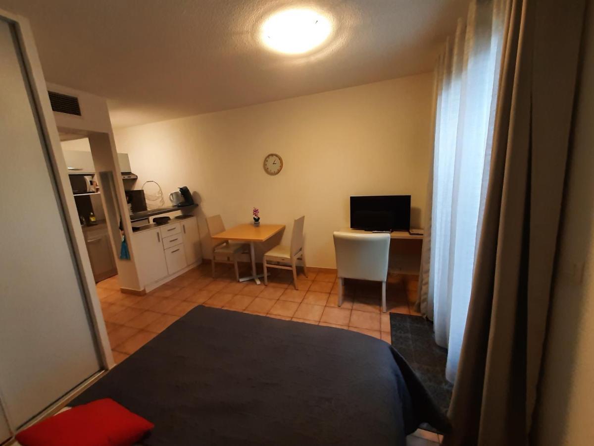 Hotel Albatros Mouans-Sartoux Esterno foto